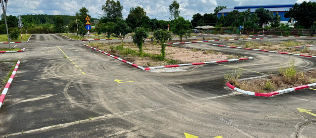 SÂN TẬP LÁI